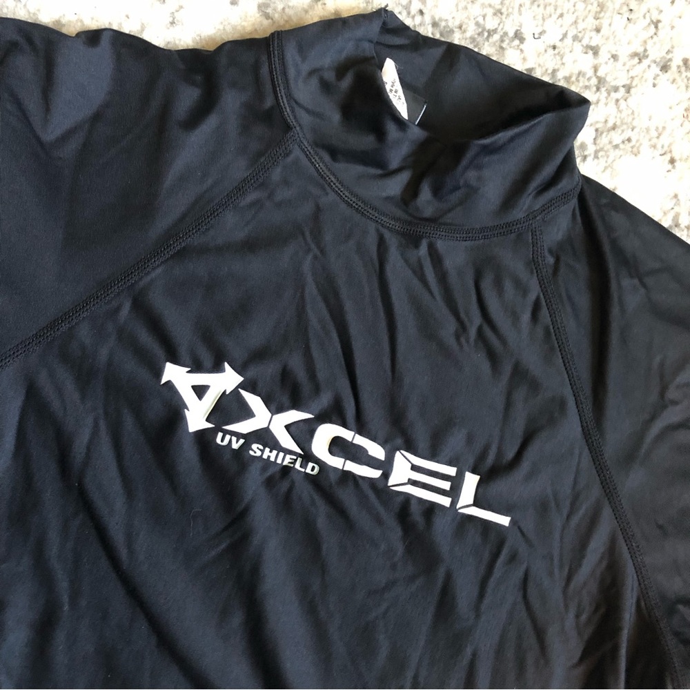 XCEL | Rash Guard | Size S - Picture 7 of 7
